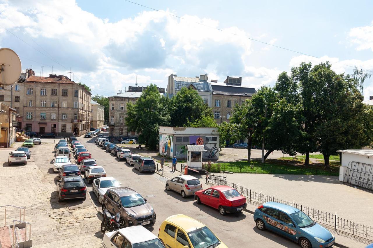 Studio Near Opera Lviv Exterior foto