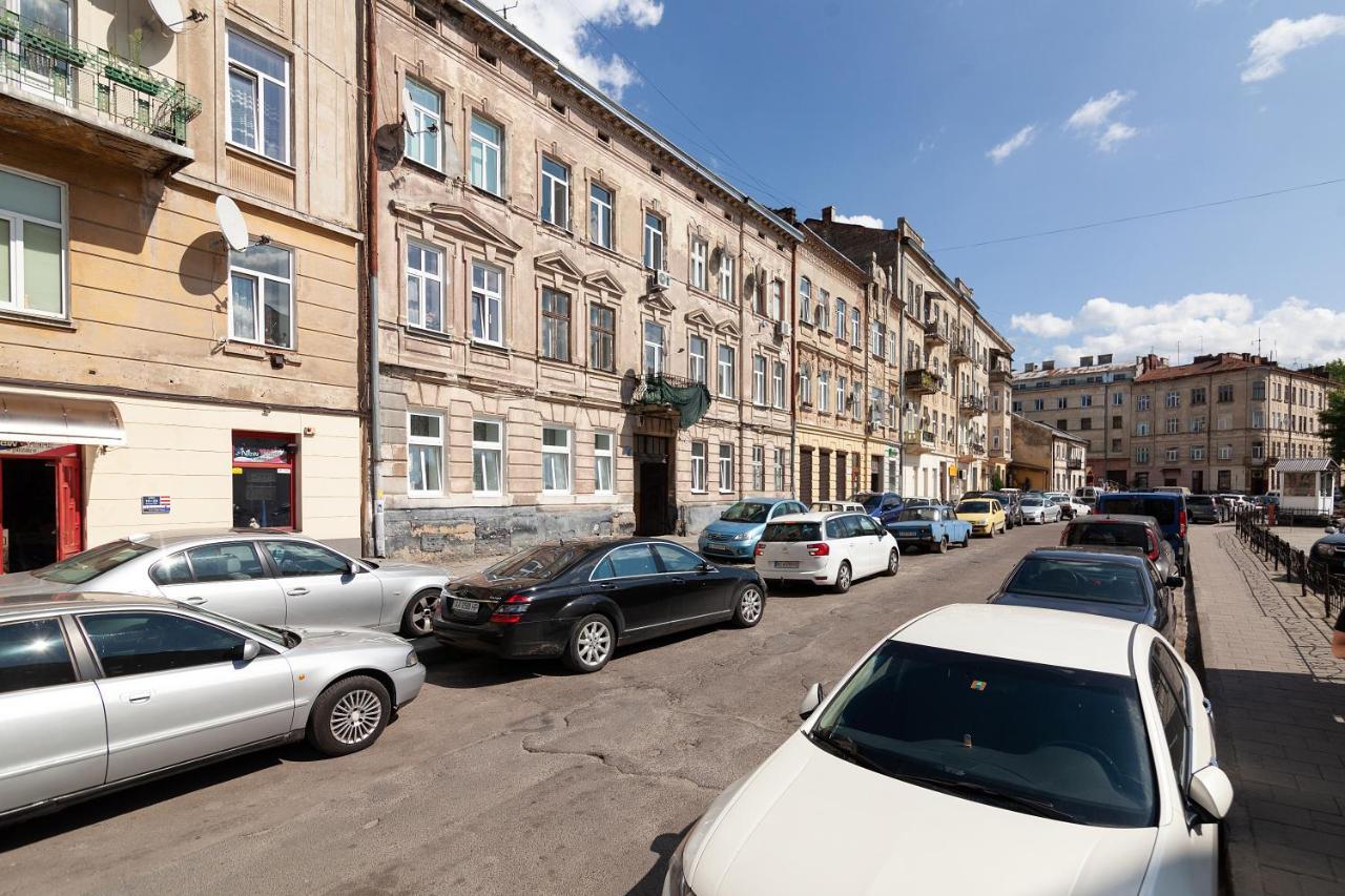 Studio Near Opera Lviv Exterior foto